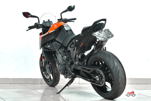 Мотоцикл KTM 890 Duke 2022, Черный фото 8