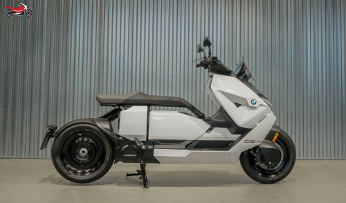 Скутер BMW CE 04 2022, БЕЛЫЙ