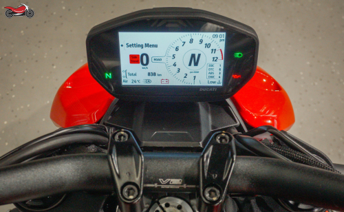 Мотоцикл Ducati Streetfighter V2 2022, КРАСНЫЙ фото 11