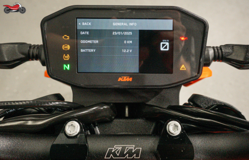 Мотоцикл KTM 890 Duke GP 2022, ЧЕРНЫЙ фото 11
