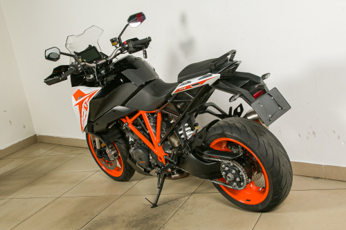 Мотоцикл KTM 1290 Super Duke GT 2019, Черный фото 4