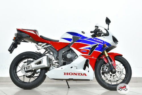 Мотоцикл HONDA CBR 600RR 2015, Белый фото 3