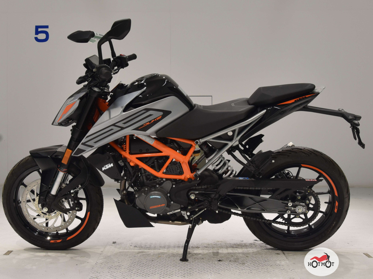 Купить Мотоцикл KTM 125 Duke 2022, СЕРЫЙ по лучшей цене с доставкой -  интернет магазин ХОТМОТ