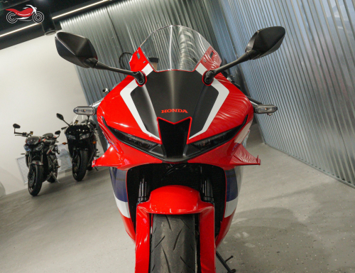 Мотоцикл HONDA CBR 600RR 2022, КРАСНЫЙ фото 11