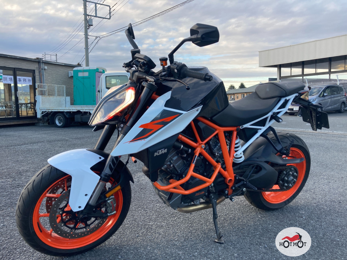 Купить Мотоцикл KTM 1290 Super Duke R 2017, БЕЛЫЙ по лучшей цене с  доставкой - интернет магазин ХОТМОТ