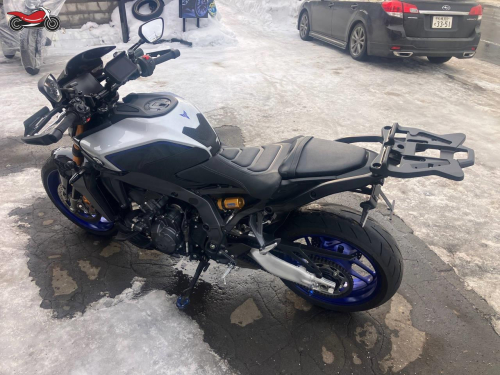 Мотоцикл Yamaha MT-09 (FZ-09) 2024, СЕРЕБРИСТЫЙ