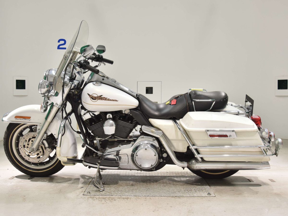 Купить Мотоцикл HARLEY-DAVIDSON Road King 2006, БЕЛЫЙ по лучшей цене с  доставкой - интернет магазин ХОТМОТ