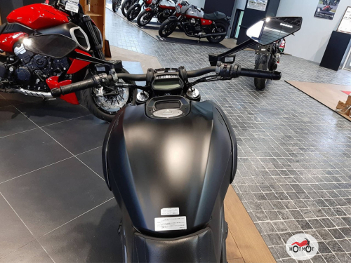 Мотоцикл DUCATI Diavel 2015, черный фото 10