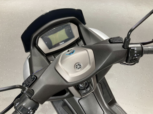 Скутер Yamaha NMAX 2024, СЕРЫЙ фото 6