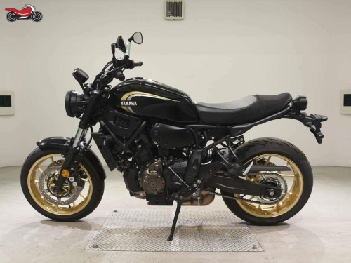 Мотоцикл Yamaha XSR700 2023, ЧЕРНЫЙ фото 2