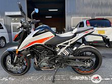 Мотоцикл KTM 390 Duke 2021, Белый