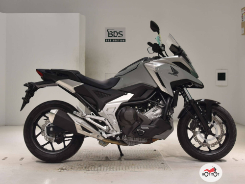 Мотоцикл HONDA NC 750X 2023, серый фото 2