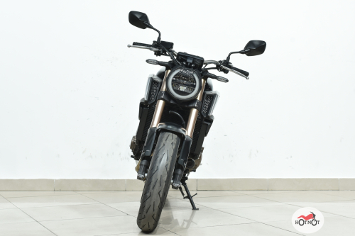 Мотоцикл HONDA CB 650R 2020, Черный фото 5