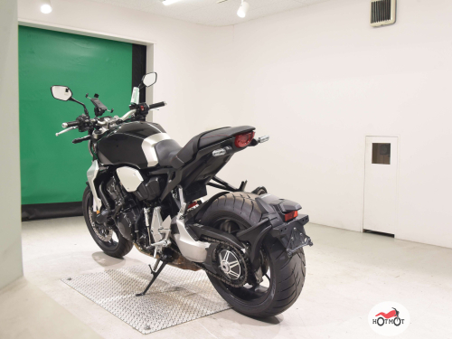 Мотоцикл HONDA CB 1000R 2018, черный фото 6