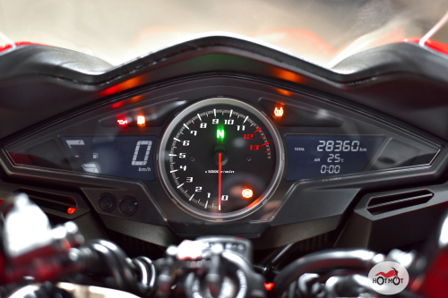 Мотоцикл HONDA VFR800F 2015, Красный фото 9
