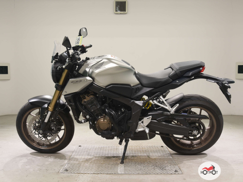 Мотоцикл HONDA CB 650R 2019, серый