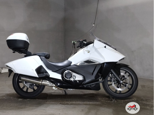 Мотоцикл HONDA NM4 2014, белый фото 2