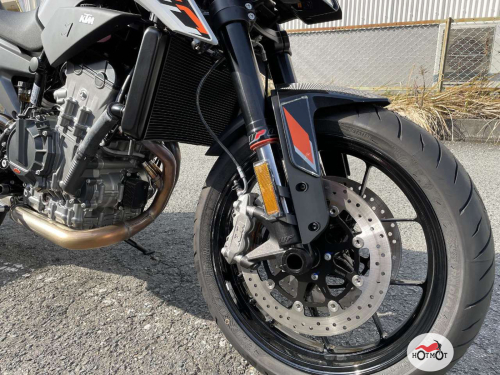 Мотоцикл KTM 790 Duke 2023, Белый фото 8