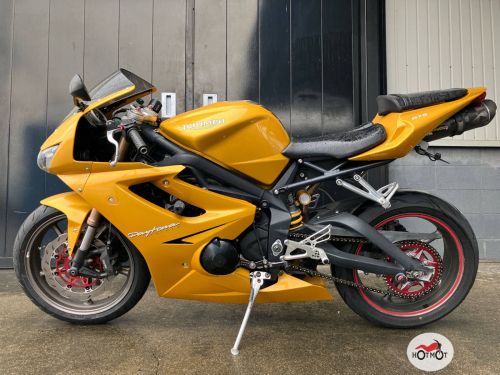 Мотоцикл TRIUMPH Daytona 675 2012, желтый