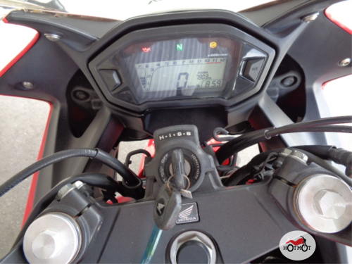 Мотоцикл HONDA CBR 400R 2015, Красный фото 9