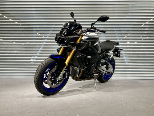 Мотоцикл Yamaha MT-10 2017, ЧЕРНЫЙ фото 3