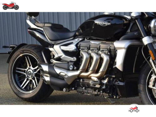 Мотоцикл Triumph Rocket 3 2022, ЧЕРНЫЙ фото 3