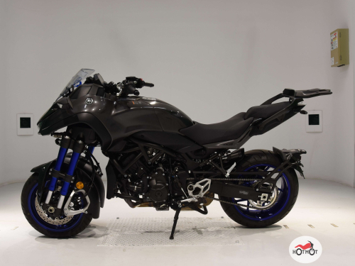 Мотоцикл YAMAHA Niken 2018, СЕРЫЙ