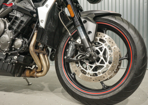 Мотоцикл Triumph Street Triple 2022, ЧЕРНЫЙ фото 8