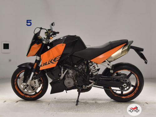 Мотоцикл KTM 990 Super Duke 2010, Оранжевый