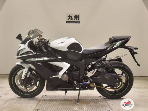 Мотоцикл KAWASAKI ZX-6 Ninja 2014, белый