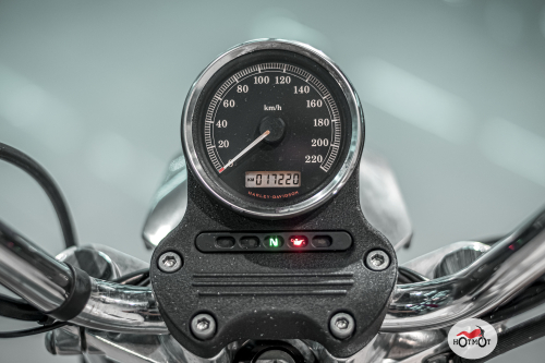 Мотоцикл HARLEY-DAVIDSON Sportster 883 2010, БЕЛЫЙ фото 9