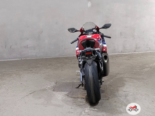 Мотоцикл HONDA CBR 1000RR/RA Fireblade 2020, черный фото 4