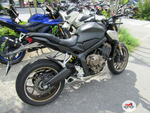 Мотоцикл HONDA CB 650R 2022, Черный фото 4