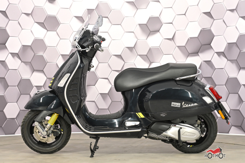 Скутер VESPA GTS Super 300 2022, черный фото 4
