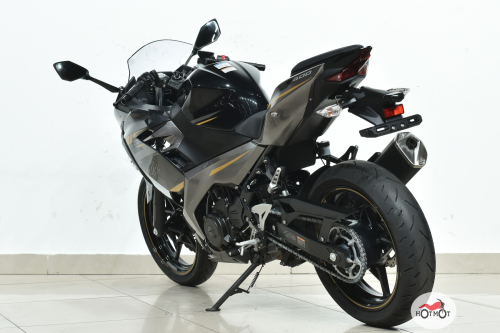 Мотоцикл KAWASAKI Ninja 400-2 2022, Черный фото 8