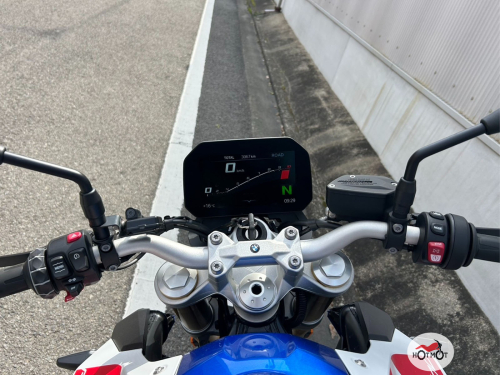 Мотоцикл BMW F 900 R 2024, Белый фото 5