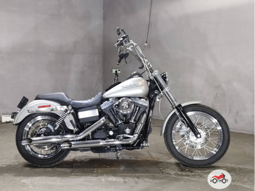 Мотоцикл HARLEY-DAVIDSON Street Bob 2007, серый фото 2