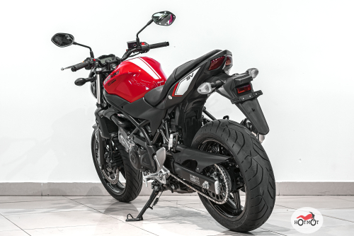 Мотоцикл SUZUKI SV 650  2017, Красный фото 8