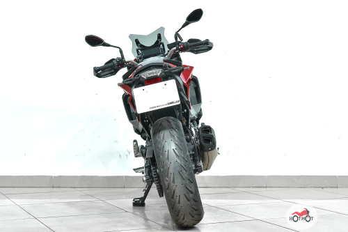 Мотоцикл BMW F 900 XR 2021, Красный фото 6
