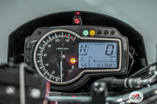 Мотоцикл SUZUKI GSR 750 2015, ЧЕРНЫЙ фото 9