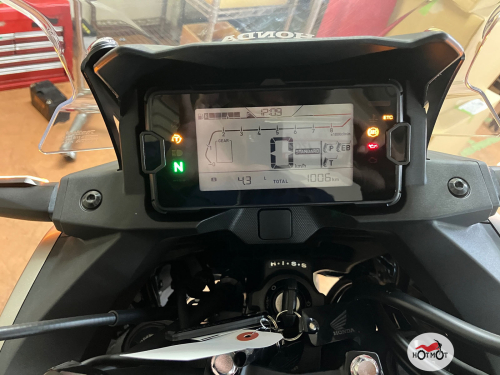 Мотоцикл HONDA NC 750X 2023, серый фото 5