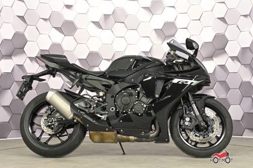 Мотоцикл YAMAHA YZF-R1 2022, черный фото 3