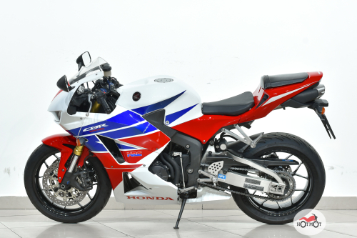 Мотоцикл HONDA CBR 600RR 2015, Белый фото 4