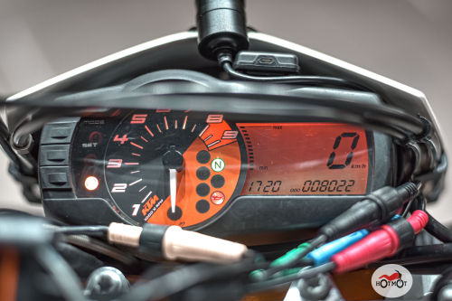 Мотоцикл KTM 690 SMC R 2015, БЕЛЫЙ фото 9