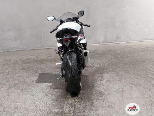 Мотоцикл BMW S 1000 RR 2020, белый фото 4