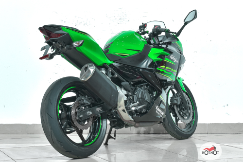 Мотоцикл KAWASAKI Ninja 400 2019, Зеленый фото 7