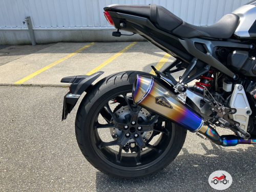 Мотоцикл HONDA CB 1000R 2018, черный фото 10