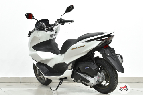 Скутер HONDA PCX 160 2024, белый фото 8