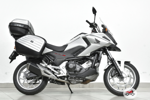 Мотоцикл HONDA NC 750X 2016, Белый фото 3