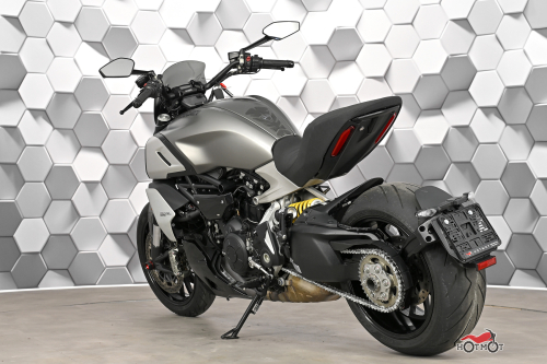 Мотоцикл DUCATI Diavel 1260 2019, серый фото 8